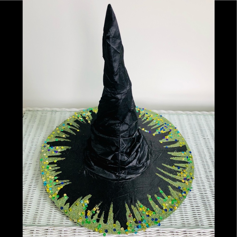 Witch hat Multiple styling options in Green sparkle covered brim 1 of Artisan